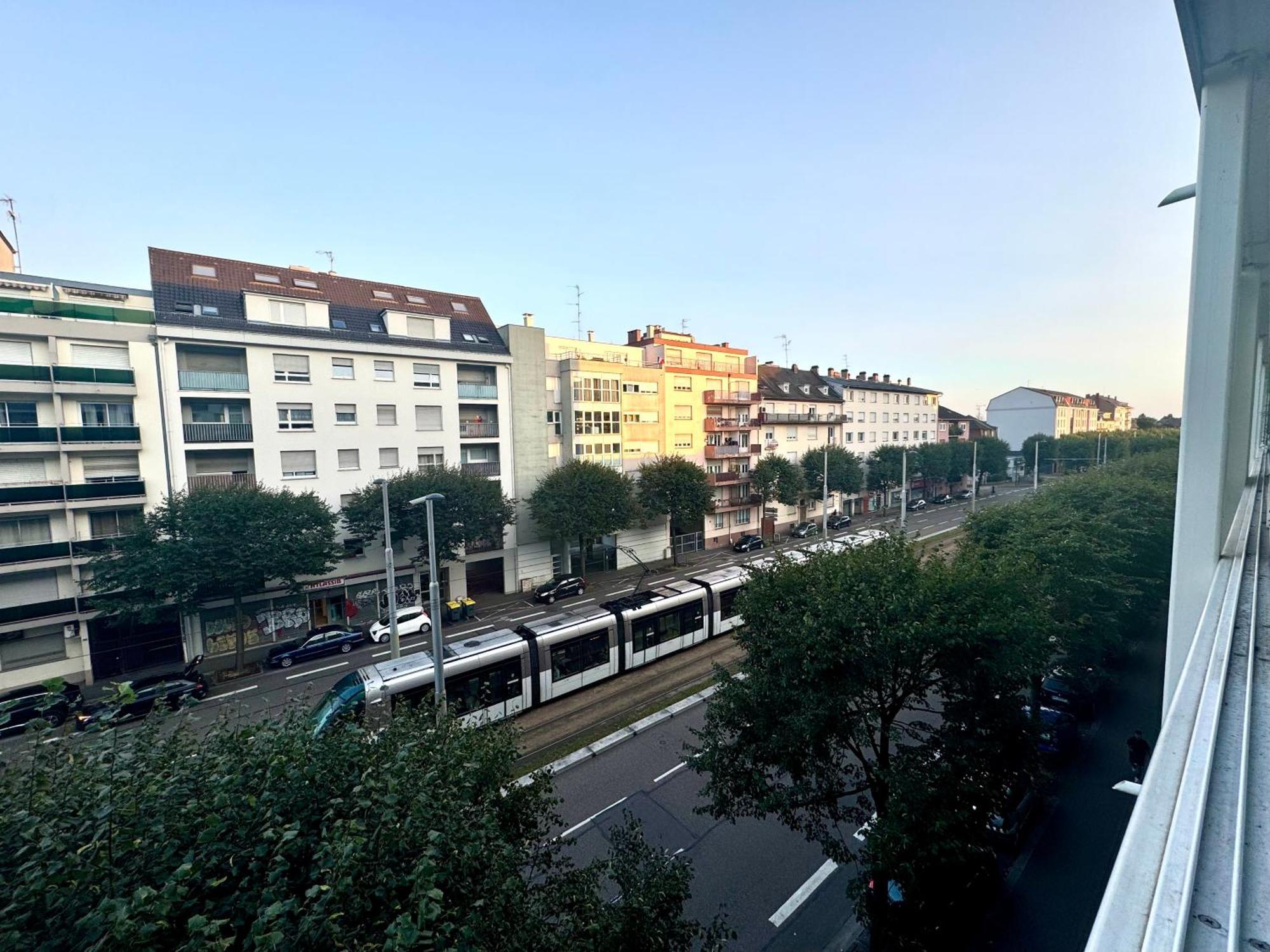 Stbg Bel Appartement Avec Balcon 스트라스부르 외부 사진